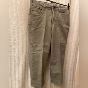 IZOD khaki green pants. Size 10.